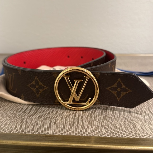 Louise Vuitton circle Lv buckle with reversible - Picture 2 of 4